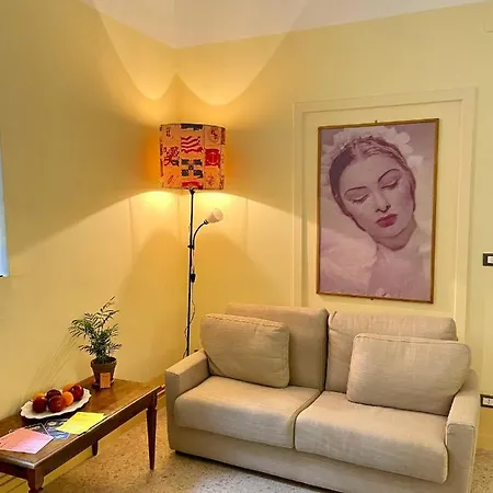 4 Balconi Rooms- Dimora Arditi * Lecce